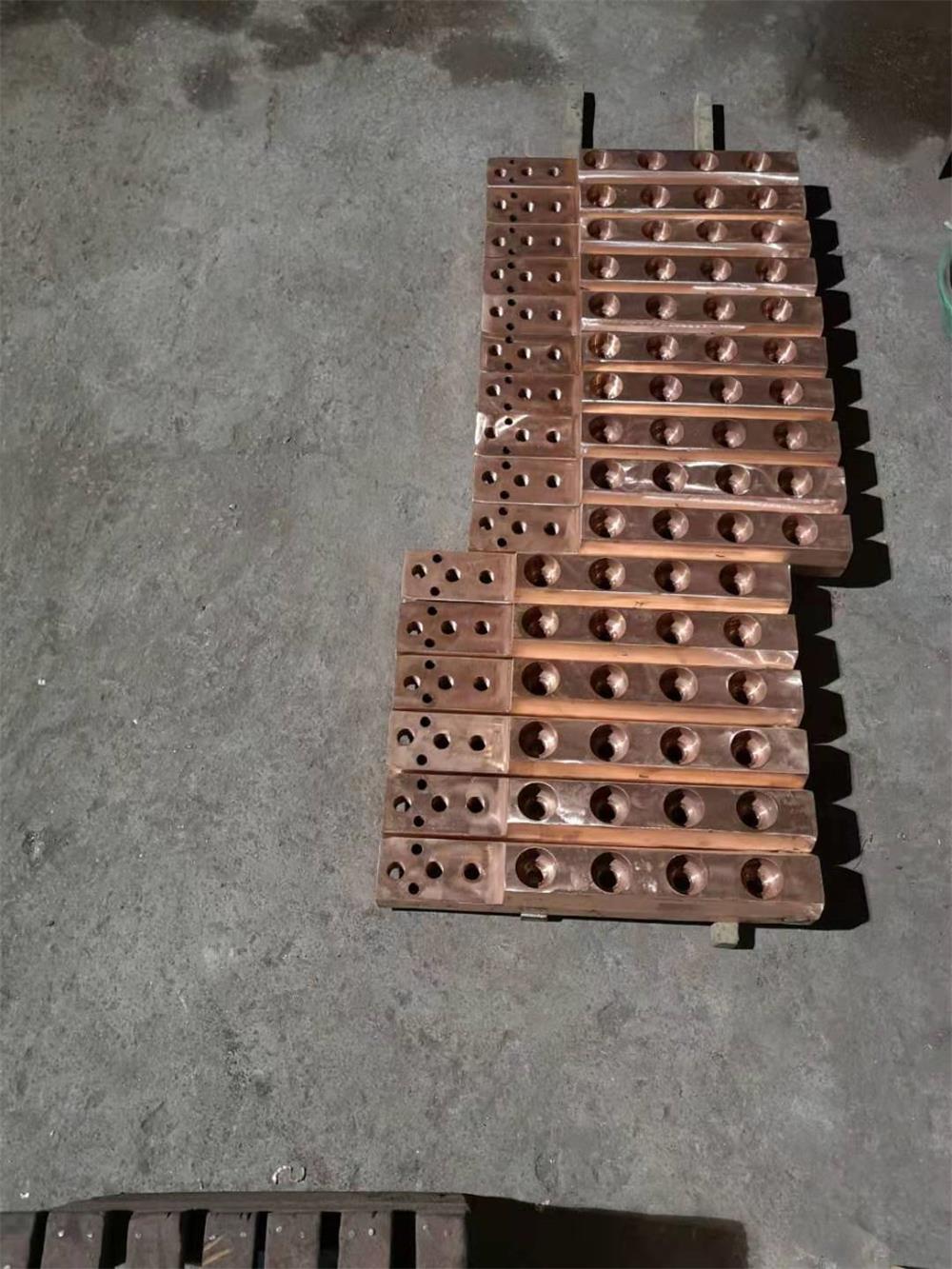導電元件
